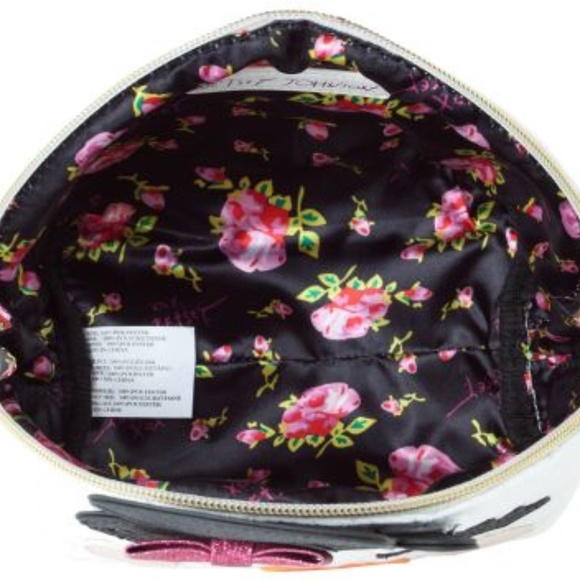 Betsey Johnson Snowman Kitch Nylon Cosmetic Case - Picture 4 of 6